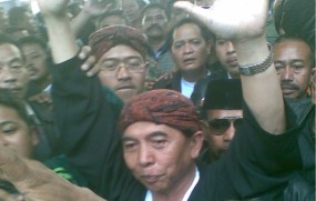 Dari Jalan Kaki Hingga Mercy E Class